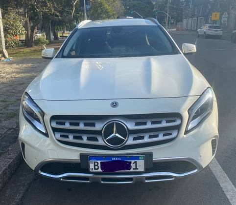 MERCEDES-BENZ GLA 200 1.6 CGI FLEX ADVANCE 7G-DCT MERCEDES-BENZ GLA 200 1.6 CGI FLEX ADVANCE 7G-DCT
